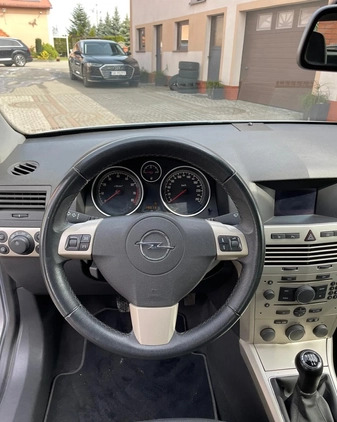 Opel Astra cena 7900 przebieg: 190000, rok produkcji 2007 z Pyskowice małe 67